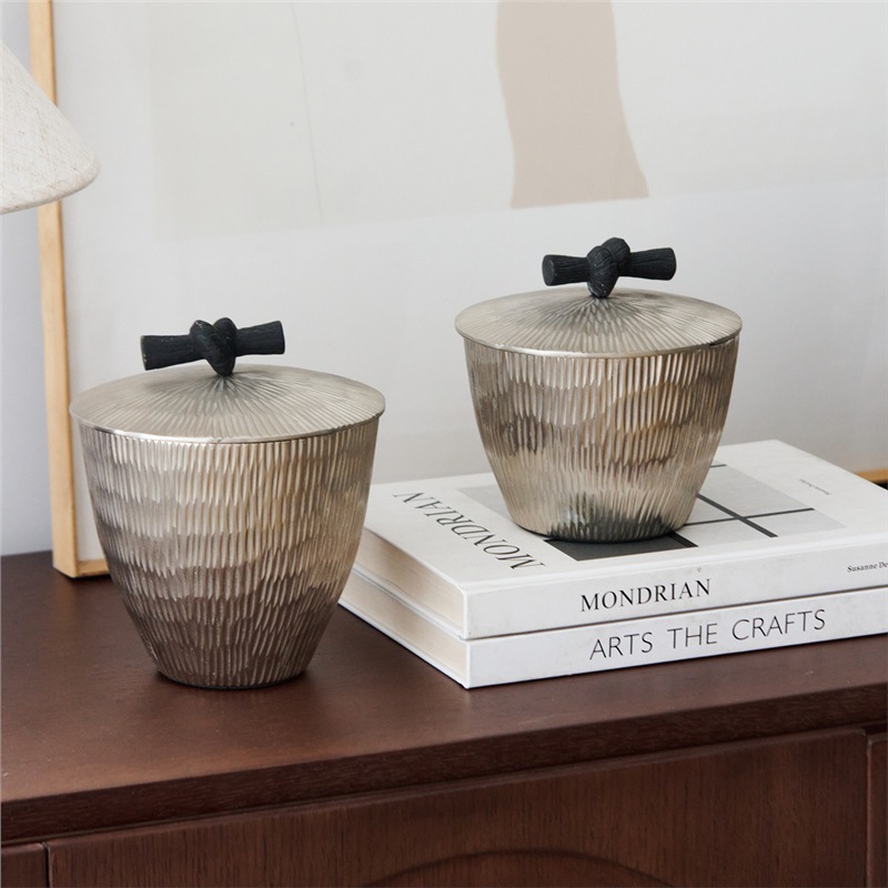 Decor Lighting India - Indische Luxus-Aufbewahrungsdose mit silberner Linienstruktur, hohle